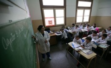 Según un informe, el rendimiento argentino en las pruebas PISA 2025 bajó respecto a 2022