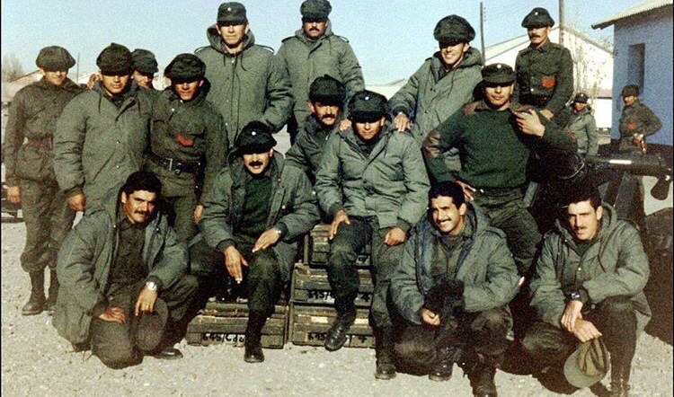 Miembros de Regimiento de Infantería Nro. 4, durante la guerra de Malvinas