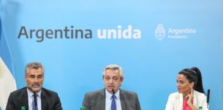 El gobierno anunció aumentos para las jubilaciones y pensiones mínimas y AUH