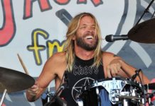 Uno de los músicos de Foo Fighters enseña a tocar la batería en Instagram