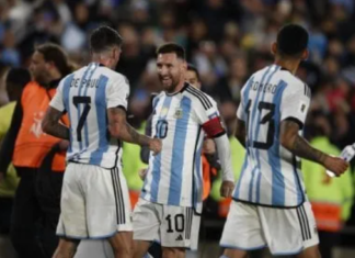 Scaloni define el once que jugará ante Inglaterra