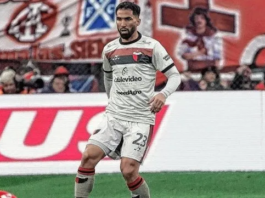Colón inhibido en FIFA por la deuda con Espínola