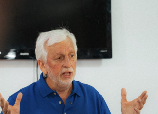 Colón tendría apuntado un volante adaptado a la categoría