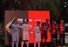 Colón presentó su nueva camiseta para la temporada