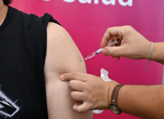 La campaña de vacunación antigripal ya alcanzó a casi 350.000 santafesinos