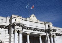 Se firmó un acuerdo para transformar la Plaza Italia en un nuevo espacio público y recreativo