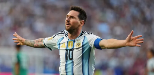 De la mano del mejor jugador del mundo, Argentina goleó a Argelia