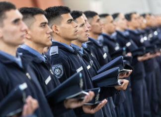 Santa Fe quiere sumar 1.400 nuevos policías y ofrece becas