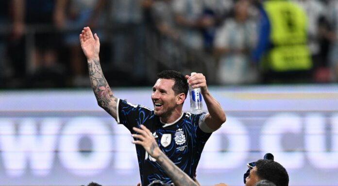 Argentina escribió otra página para la eternidad: remontó a Inglaterra en una semifinal épica y va por la gloria mundial