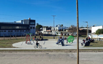 Convirtieron un espacio abandonado en una plaza