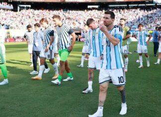 Hoy no habrá festejos y organiza una recepción protocolar en Ezeiza
