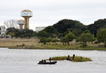 Se firmó un convenio para remover los embalsados de la Laguna Setúbal