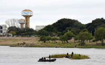 Se firmó un convenio para remover los embalsados de la Laguna Setúbal